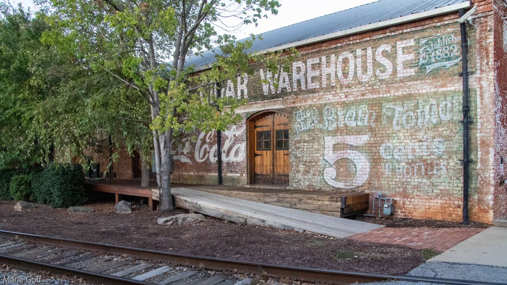 cigar warehouse ghost sign