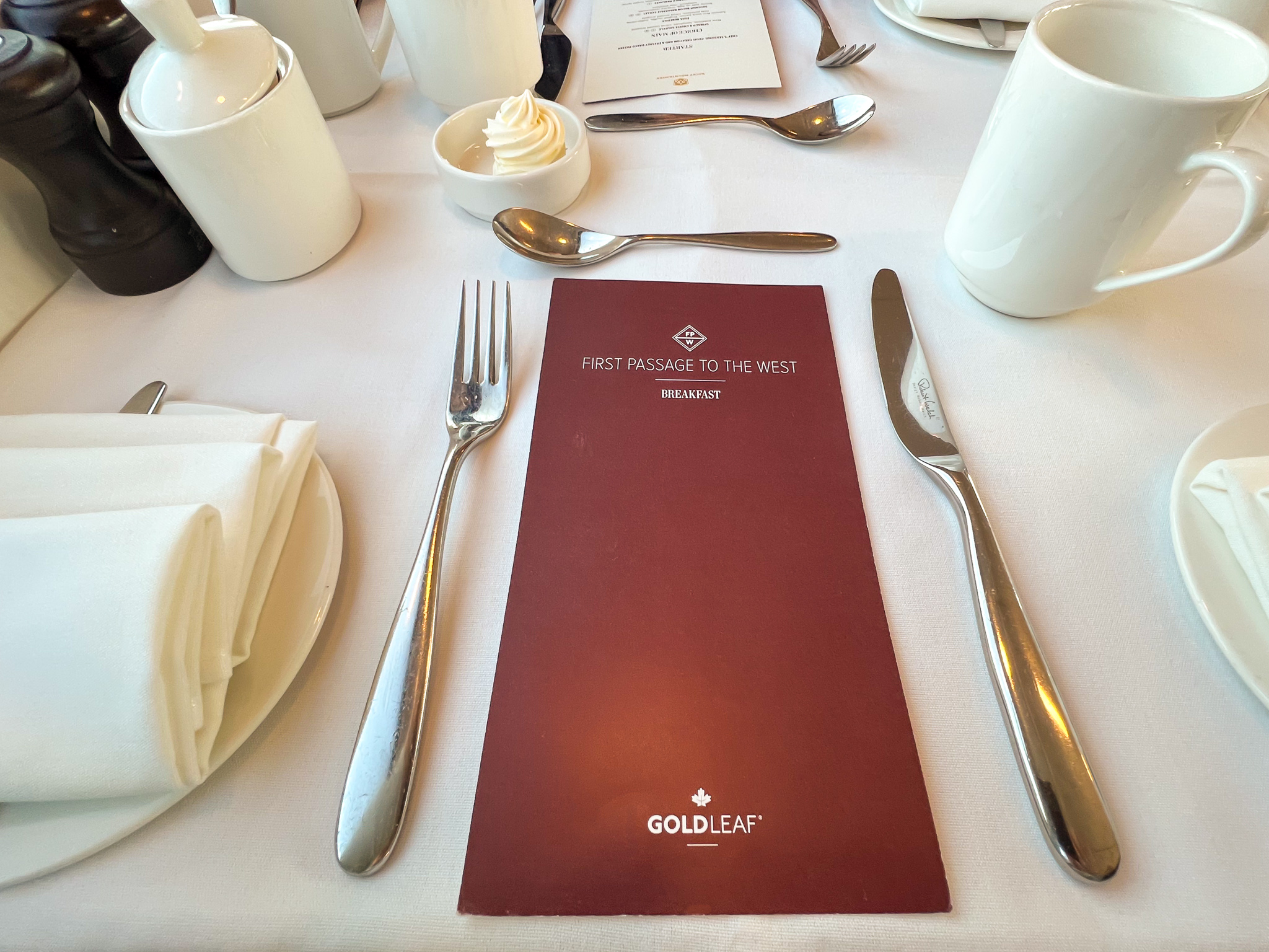 VIA Rail-The Canadian Train Prestige Class