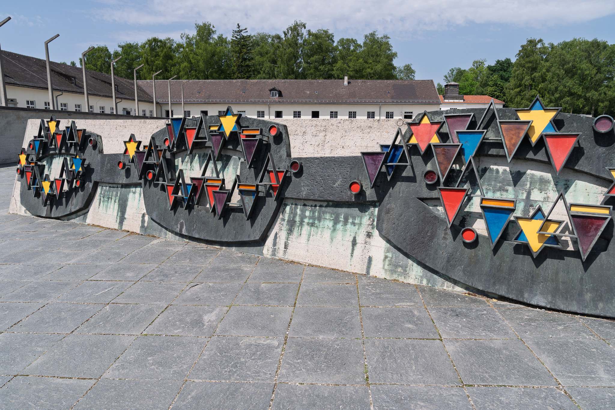 Sculptor Nandor Glid’s International Monument colored triangular patches that represent those sewn onto the prisoners’ clothing