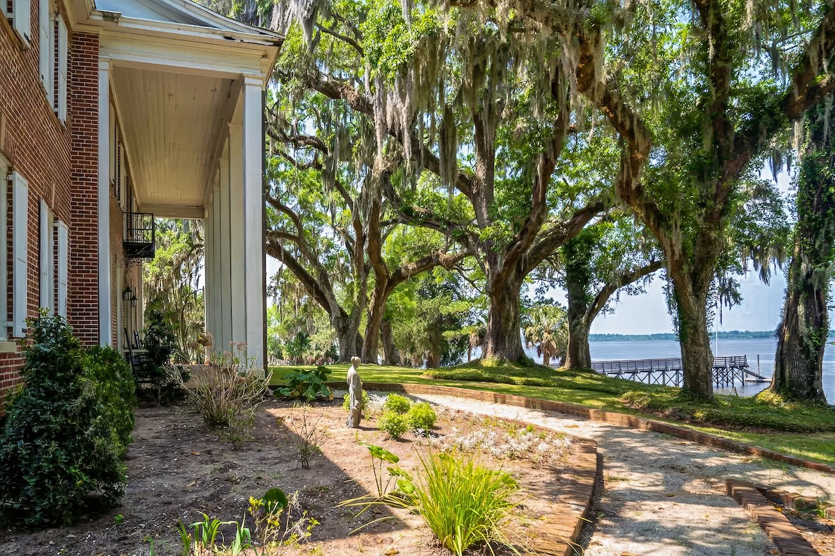 A side view of Hobcaw House at Hobcaw Barony